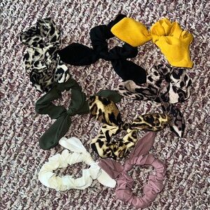 Set of Stylish Hair Scrunchies
